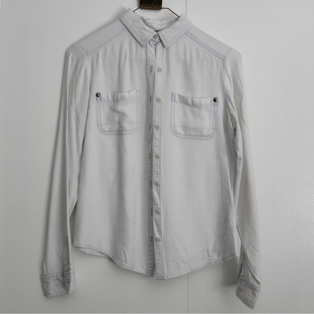 Rubbish (Nordstrom) soft blue button up shirt
